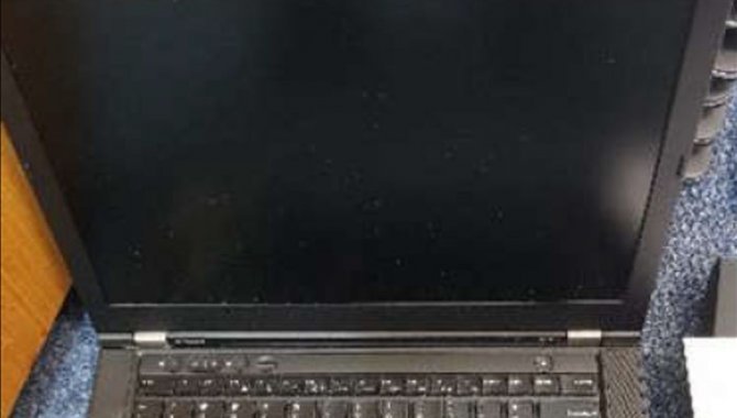 Foto - 01 Notebook Lenovo, com carregador (Lote 173) - [1]