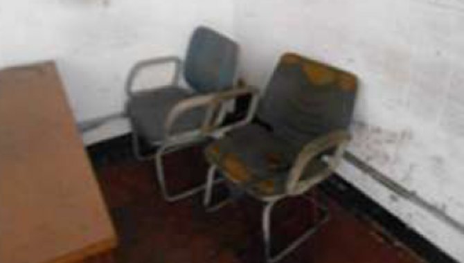 Foto - 06 Cadeiras fixas - [1]