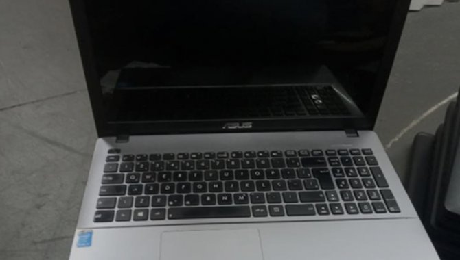 Foto - Notebook Asus X550L - [2]