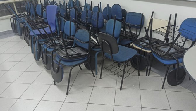 Foto - 40 Cadeiras de Escritório Azul - [1]