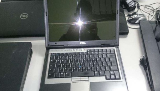 Foto - 01 Notebook Dell PP18L - [2]