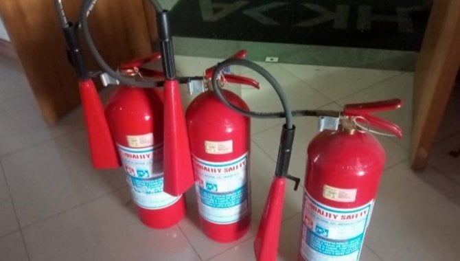 Foto - 03 Extintores - [1]