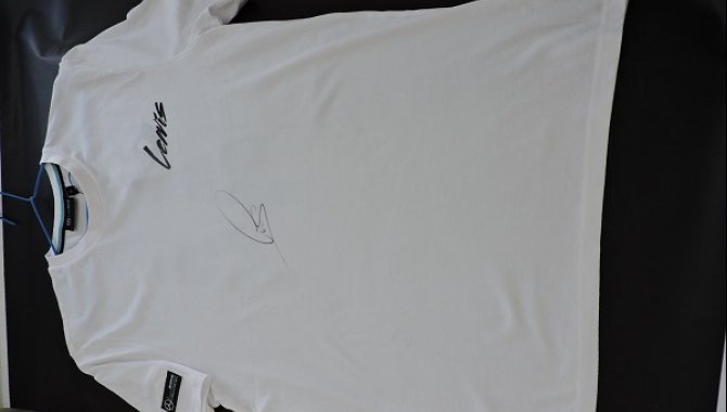 Foto - Camiseta Autografada por Lewis Hamilton - [7]