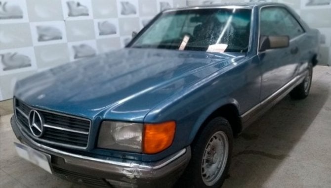 Foto - Carro Mercedes Benz - 1983 - [2]