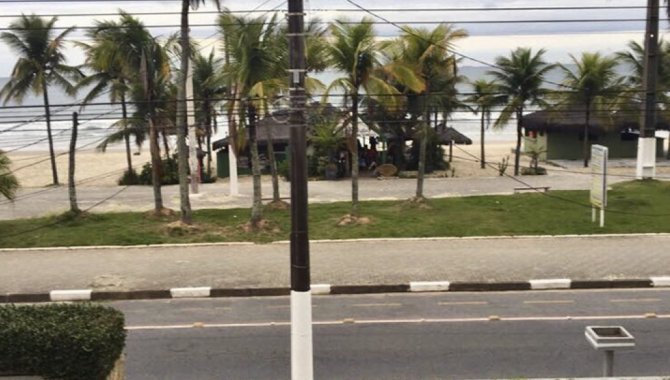 Foto - Sobrado 343 m² - Frente para a Praia da Enseada - Guarujá - SP - [14]