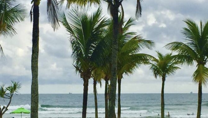 Foto - Sobrado 343 m² - Frente para a Praia da Enseada - Guarujá - SP - [12]