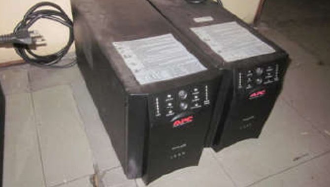 Foto - 02 Nobreak Apc Smart Ups 1500 - [1]