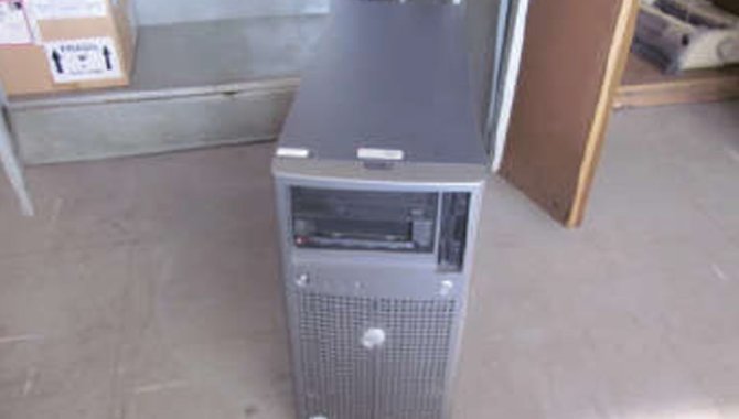 Foto - 01 Servidor Dell Mod. Poweredge 1800 - [1]