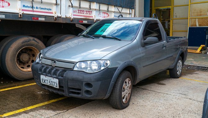 Foto - Carro Fiat Strada - 2010/2011 - [1]