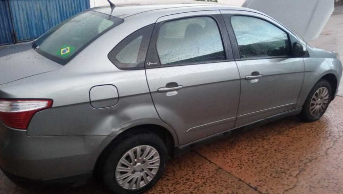 Foto - Carro Fiat Siena - 2012/2013 - [3]