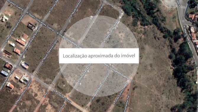 Foto - Área com 200 m² (Matr. 39.327) - Parque dos Pinheiros - Botucatu - SP - [1]