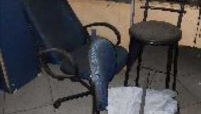 Foto - 06 Cadeiras Giratórias com Braço - [4]