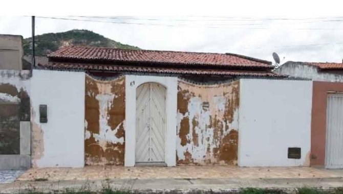 Foto - Casa - Itiúba-BA - Rua Belmiro Matos, nº 61 - AABB - [1]