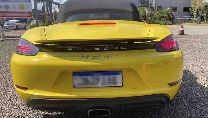 Foto - Carro Porsche Boxster 718 2.0 - 300 CV - Amarelo - 2019 - 4.763 km rodados - [5]