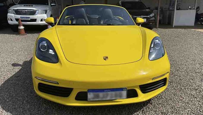 Foto - Carro Porsche Boxster 718 2.0 - 300 CV - Amarelo - 2019 - 4.763 km rodados - [11]