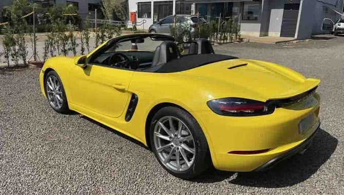 Foto - Carro Porsche Boxster 718 2.0 - 300 CV - Amarelo - 2019 - 4.763 km rodados - [6]