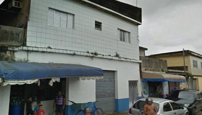 Foto - Imóvel Comercial com parcelamento de 12 vezes com Casa na parte superior - [1]