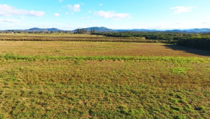 Foto - Área Rural - Sombrio-SC - Rodovia BR-101 - Morro da Canoa - [1]