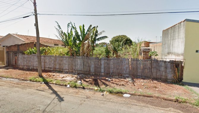 Foto - Terreno 300 m² (Matr. 5.435) - Jardim Planalto - Américo Brasiliense - SP - [1]