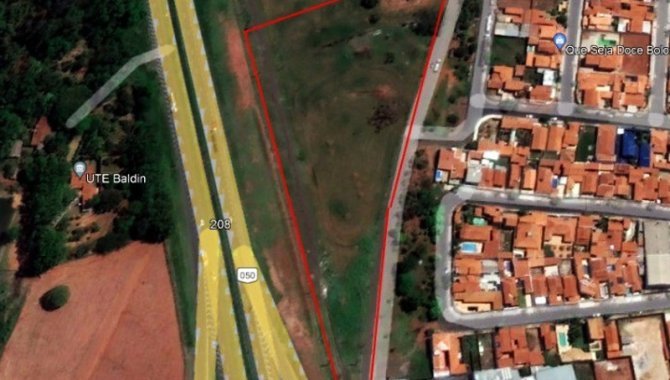 Foto - Área 23.004 m² - Vila Guilhermina - Pirassununga - SP - [2]