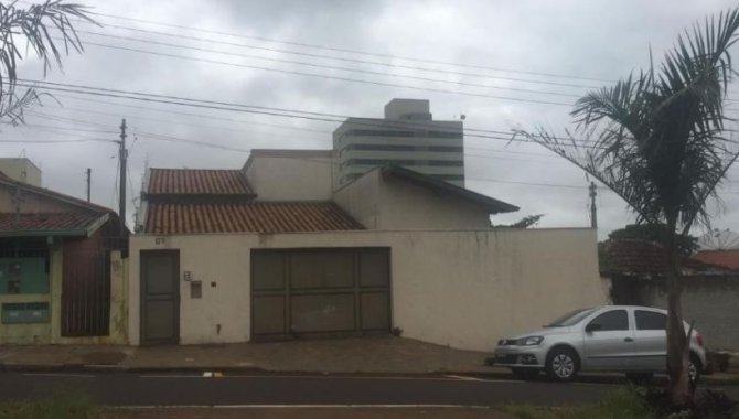 Foto - Casa 269 m² - Nossa Senhora da Abadia - Uberaba - MG - [1]