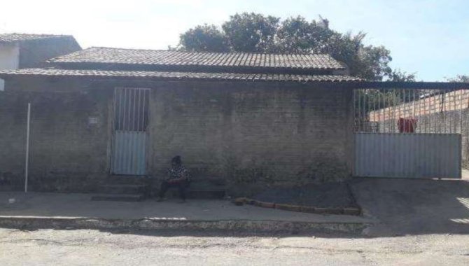 Foto - Casa - Mossâmedes-GO - Av. Javaés, Lt. 09 da Qd. 08 - Vila Damiana da Cunha - [1]