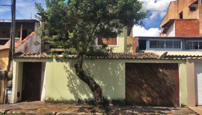 Foto - Casa - Macaé-RJ - Rua José Gonzaga de Oliveira, 25 - Parque Aeroporto - [1]