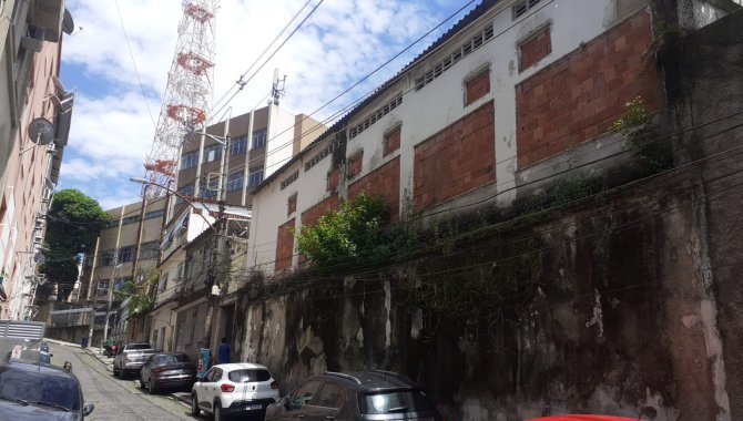 Foto - Prédio e Domínio Útil sobre Terreno de 684 m² - Gamboa - Rio de Janeiro - RJ - [4]