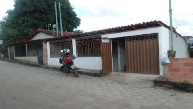 Foto - Casa - Santa Helena de Minas-MG - Rua Aníbal Ferreira Lopes, 100 - Novo Cruzeiro - [1]