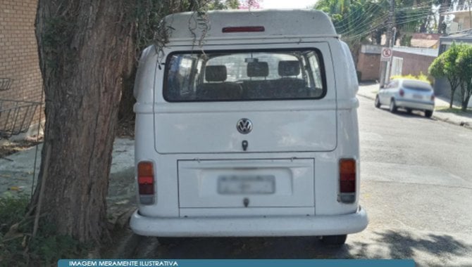 Foto - Carro Volkswagen Kombi - 2013/2014 - [4]