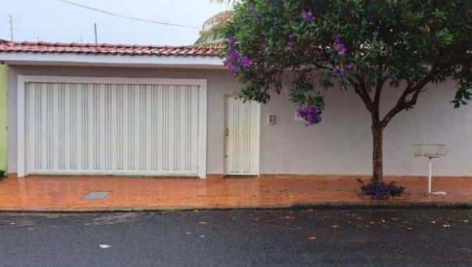 Foto - Casa - Ribeirão Preto-SP - Rua Hélcio Pires de Santana, 155 - Parque Residencial Cândido Portinari - [1]