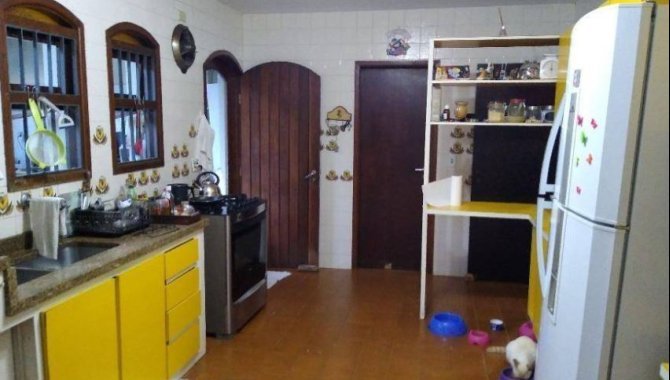 Foto - Casa com área de 2.436 m² - Jardim Novo Embu - Embu das Artes - SP - [14]