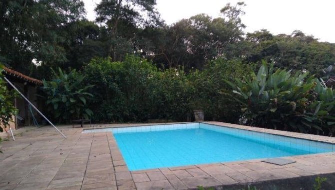 Foto - Casa com área de 2.436 m² - Jardim Novo Embu - Embu das Artes - SP - [2]