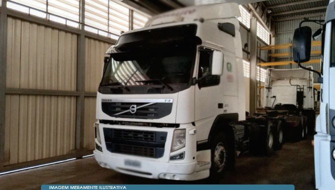 Foto - Caminhão Truck Volvo Fm370 T - 2011/2012 - [1]