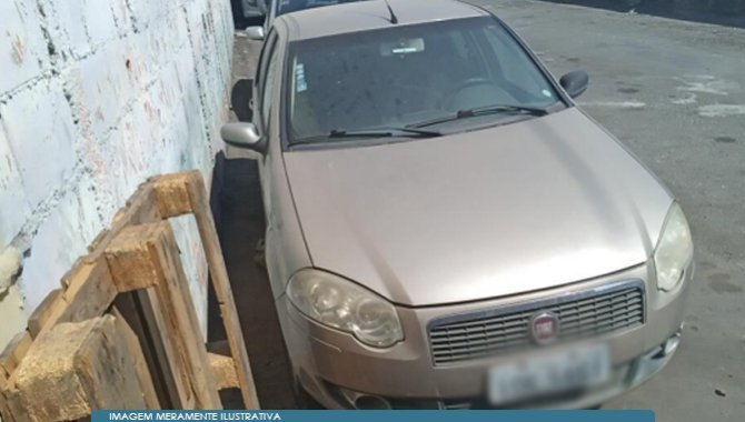 Foto - Carro Fiat Siena - 2007/2008 - [4]