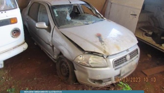 Foto - Carro Fiat Siena - 2011 - [2]