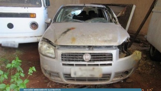 Foto - Carro Fiat Siena - 2011 - [3]