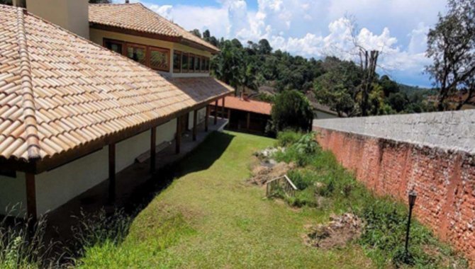 Foto - Casa com área de 2.000 m² e 802 m² (de construção) - Jardim Estância Brasil - Atibaia - SP - [3]