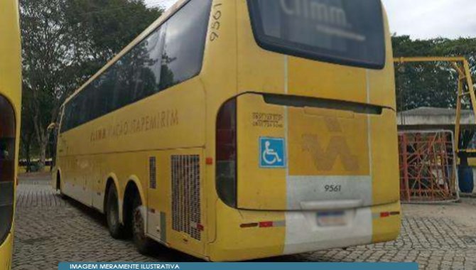 Foto - Ônibus Mercedes Benz Busscar Vis Buss - 2006 (Lote 52) - [2]
