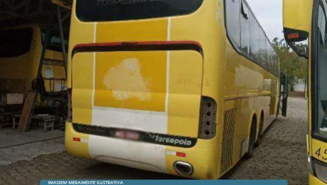 Foto - Ônibus Mercedes Benz Marcopolo Paradiso - 2003 (Lote 59) - [4]