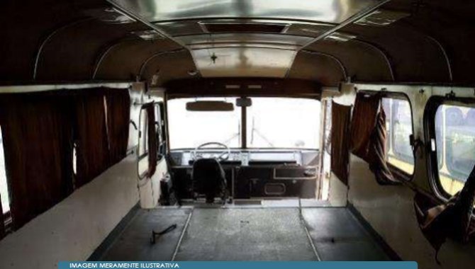 Foto - Ônibus Mercedes Benz O 355 - 1981 - [5]