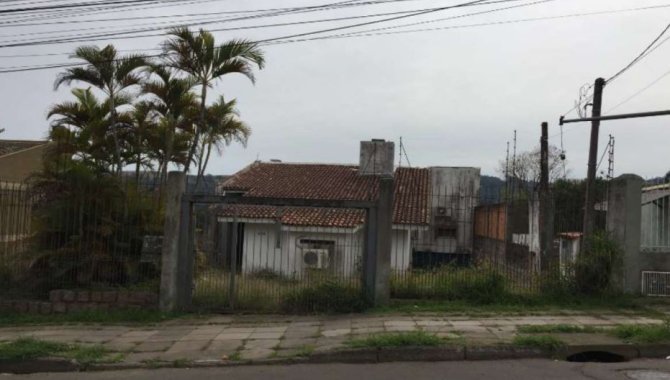 Foto - Casa - Porto Alegre-RS - Rua Amapá, 940 - Vila Nova - [1]
