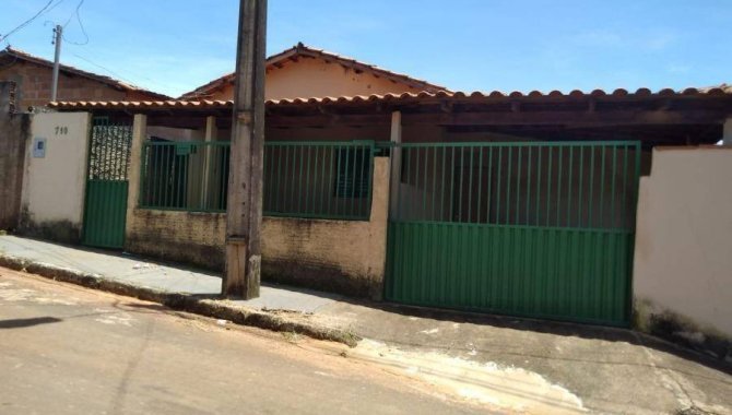 Foto - Casa 135 m² - Medalha Milagrosa - Pedrinópolis - MG - [38]