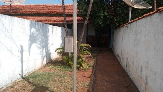 Foto - Casa 84 m² - Vila Residencial De Fronteira - Fronteira - MG - [43]