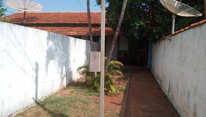 Foto - Casa 84 m² - Vila Residencial De Fronteira - Fronteira - MG - [24]