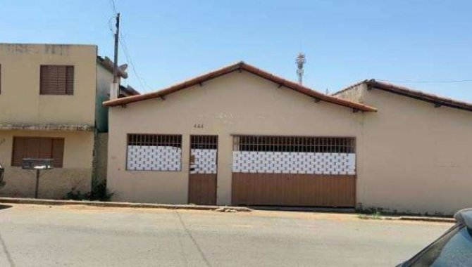 Foto - Casa - João Pinheiro-MG - Rua Alcides Silveira, 444 - Esplanada - [1]