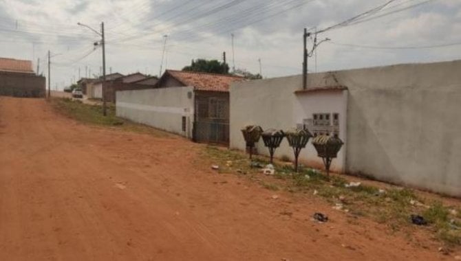 Foto - Casa em Condomínio 59 m² - Parque da Barragem - Águas Lindas de Goiás - GO - [2]