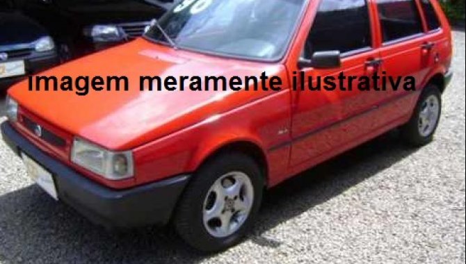 Foto - Carro Fiat Uno CS IE vermelho - [1]