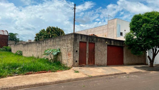 Foto - Casa 160 m² e Terrenos com área total de 1.214 m² - Bauru - SP - [3]