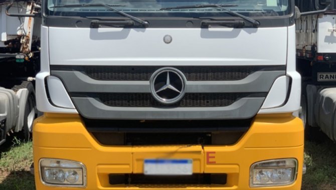 Foto - Mercedes Benz Axor 2644S 6x4 e 02 S.Reb.BiTrem.Facchini (Lote 31) - [1]